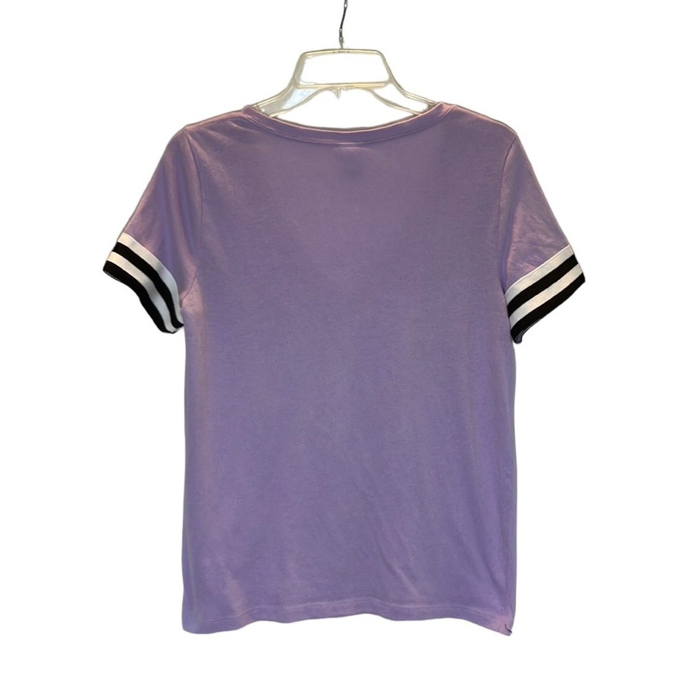 PINK Victoria’s Secret short sleeve v-neck shirt lavender size medium - Picture 2 of 7